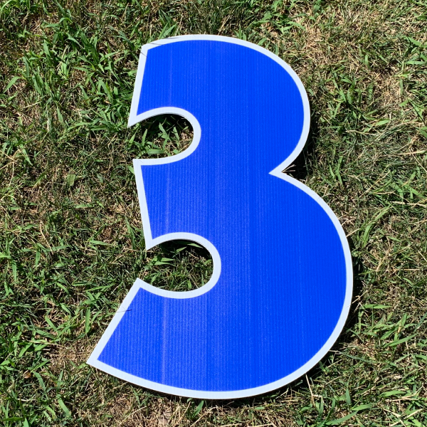 blue number 3 yard greetings cards corrugated plastic coroplast happy birthday lawn